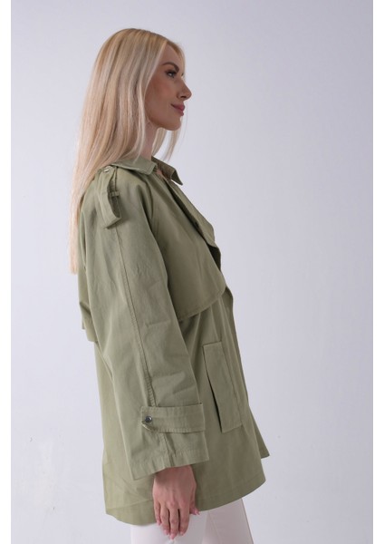 Yeşil Yandan Cepli Omuz Apolet Detaylı Trenç 422234.07 fırsatları