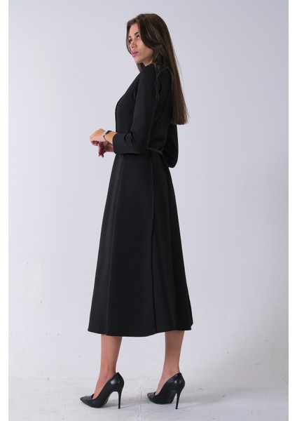 Siyah Bisiklet Yaka Önü Pile Detaylı Beli Kemerli Elbise 4593453.01 indirimleri