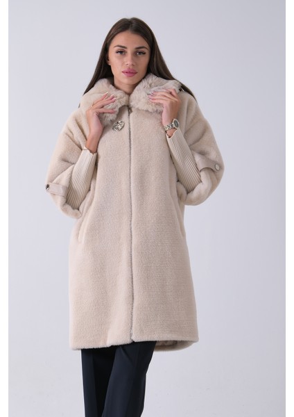 Taş Yandan Cepli Broş Detaylı Yaka Kürklü Peluş Kaban 44510847.50 indirimleri