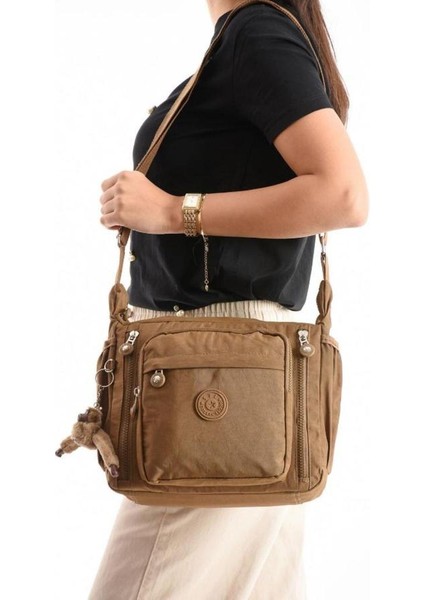 Lüks Figürlü Gösterişli Bol Bölmeli Çapraz Çanta fiyatları