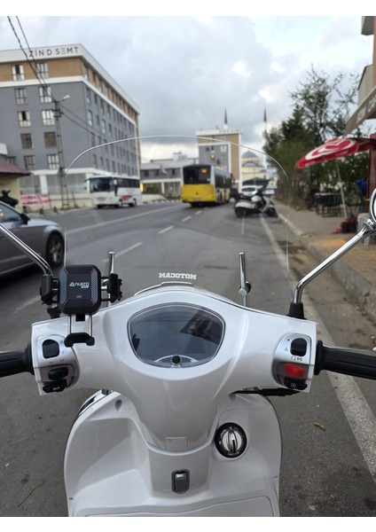 Küba Bannry 125 Ön Cam 2024-2025 Model 42CM Şeffaf Renkli 4mm Aparatsızdır fırsatları