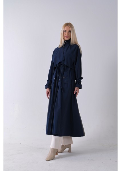 Lacivert Belden Bağlama Detaylı Yandan Cepli Uzun Trenç 422237.02 indirimleri