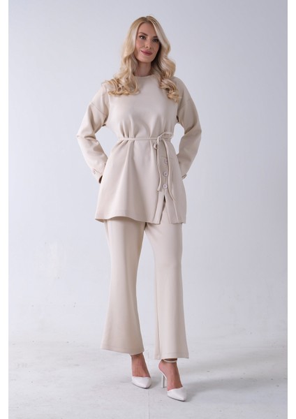 Taş Bisiklet Yaka Önü Düğme Kapama Görünümlü Pantolonlu Scuba Takım 4592265.50 fiyatları