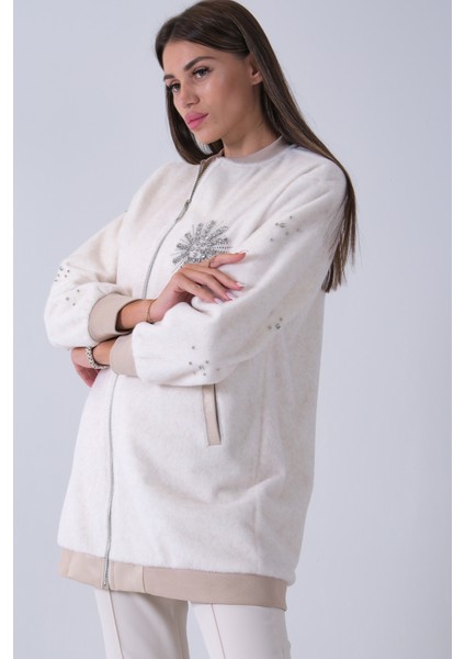 Ekru Üzeri Taş Detaylı Yandan Cepli Peluş Hırka 4701420.147
