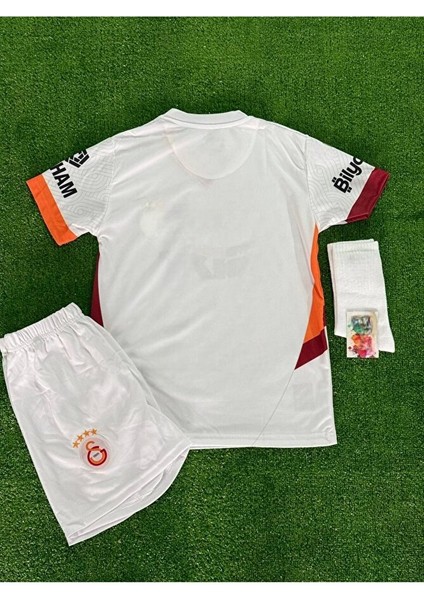 2024/25 Galatâsarây. Isimsiz Deplasman Çocuk Forma 5-Yıldız 4 Lü Set Beyaz