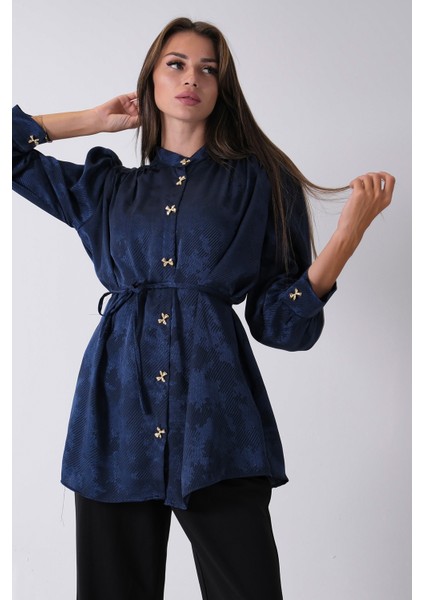Lacivert Hakim Yaka Bel Bağlamalı Desenli Tunik 4595333.02 indirimleri