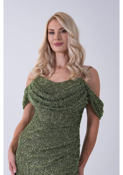 Haki Düşük Omuz Yırtmaç Detaylı Pul Payet Abiye 9705646.23