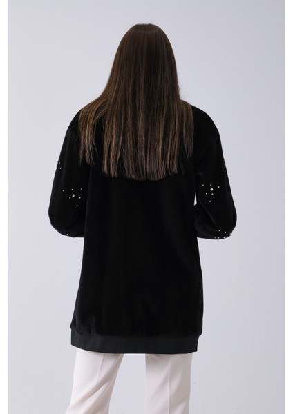 Siyah Üzeri Taş Detaylı Yandan Cepli Peluş Hırka 4701420.01