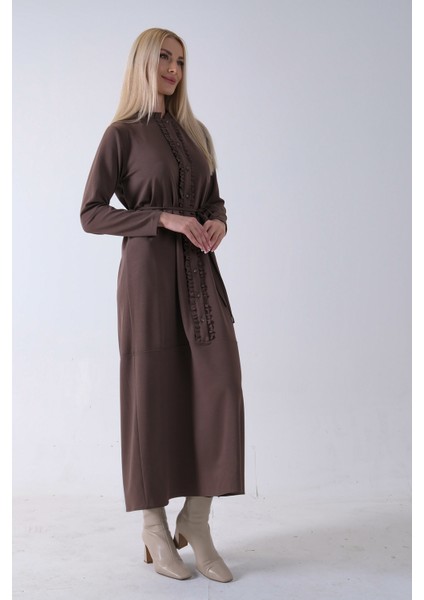 Kahve Belden Bağlamalı Yaka Fırfır Detaylı Düğme Kapamalı Elbise 4571574.05 fırsatları