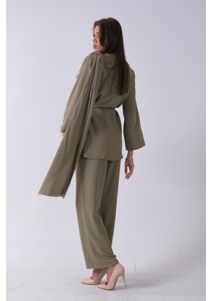 Haki Şal Yaka Üzeri Broş Detaylı Pantolonlu Takım 4592270.23 indirimleri