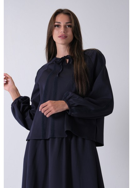 Lacivert Etek Ucu Dantel Detaylı Yaka Bağlamalı 2'li Takım 4592262.02