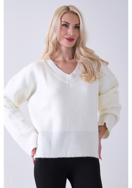 Ekru V Yaka Beli Lastikli Triko Kazak 46892623.147 modelleri