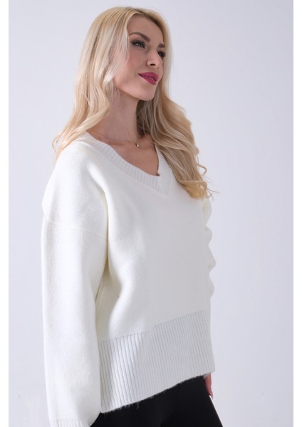 Ekru V Yaka Beli Lastikli Triko Kazak 46892623.147 indirimleri