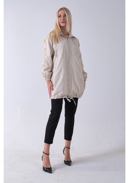 Taş 2 Cepli Kolları Dantel Taş Işlemeli Trenç 940140168.50 fiyatları