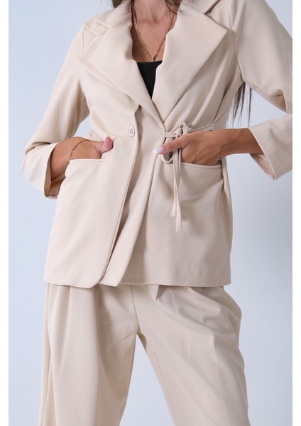 Krem Çift Cep Yandan Bağlamalı Ceket Pantolonlu Takım 4592259.19