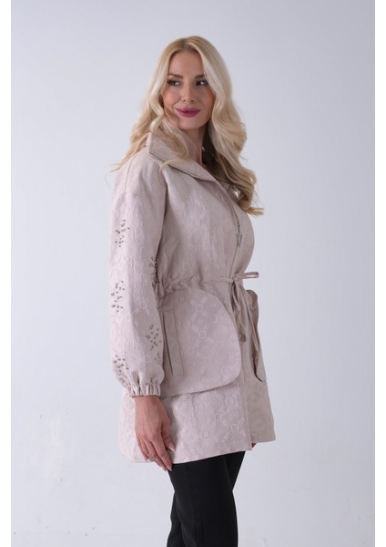 Taş Üzeri Taş Detaylı Yandan Cepli Trenç 940140177.50 fırsatları