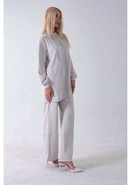 Taş Yaka ve Pantolon Paçası Taş Detaylı Tunikli Takım 4703048.50 fırsatları