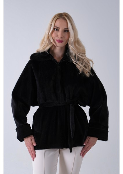 Siyah Yakası Kürk Detaylı Kemerli Fermuar Kapamalı Kaşe Ceket 5307098.01