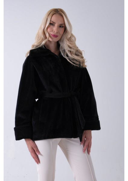 Siyah Yakası Kürk Detaylı Kemerli Fermuar Kapamalı Kaşe Ceket 5307098.01 fırsatları