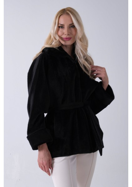 Siyah Yakası Kürk Detaylı Kemerli Fermuar Kapamalı Kaşe Ceket 5307098.01 indirimleri