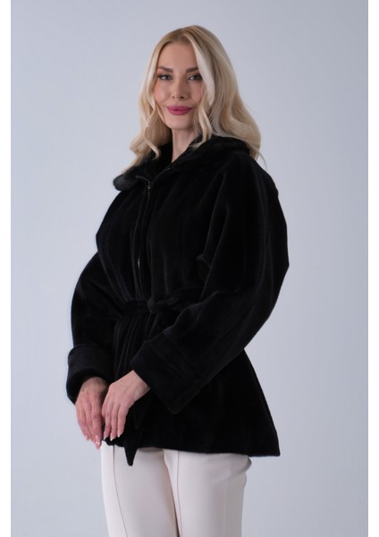 Siyah Yakası Kürk Detaylı Kemerli Fermuar Kapamalı Kaşe Ceket 5307098.01