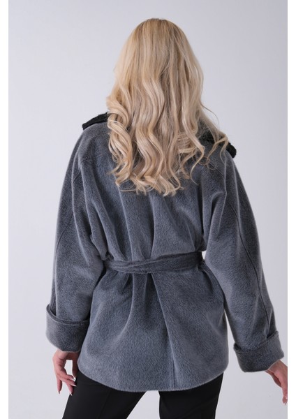 Gri Yakası Kürk Detaylı Kemerli Fermuar Kapamalı Kaşe Ceket 5307098.06