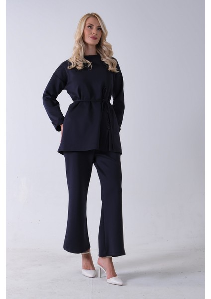 Lacivert Bisiklet Yaka Önü Düğme Kapama Görünümlü Pantolonlu Scuba Takım 4592265.02 modelleri