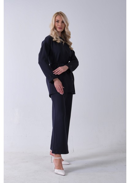 Lacivert Bisiklet Yaka Önü Düğme Kapama Görünümlü Pantolonlu Scuba Takım 4592265.02 fırsatları
