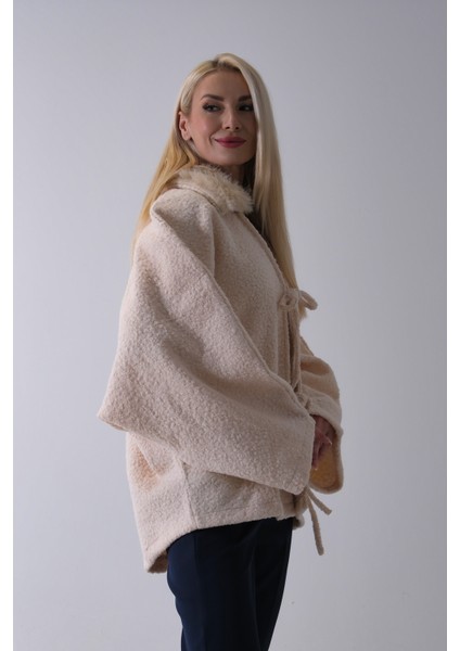 Ekru Önü Bağlama Detaylı Yakası Kürklü Panço 47122475.147 indirimleri