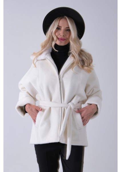 Ekru Yakası Kürk Detaylı Kemerli Fermuar Kapamalı Kaşe Ceket 5307098.147 modelleri