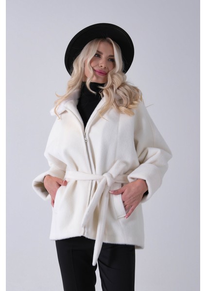 Ekru Yakası Kürk Detaylı Kemerli Fermuar Kapamalı Kaşe Ceket 5307098.147 fırsatları