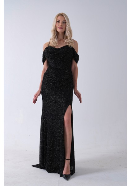 Siyah Düşük Omuz Yırtmaç Detaylı Pul Payet Abiye 9705646.01 indirimleri