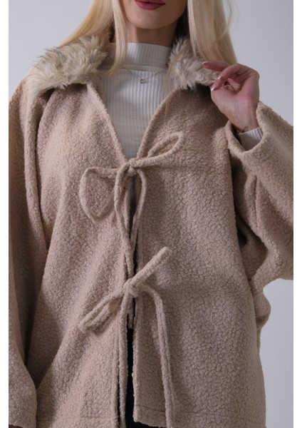 Taş Önü Bağlama Detaylı Yakası Kürklü Panço 47122475.50