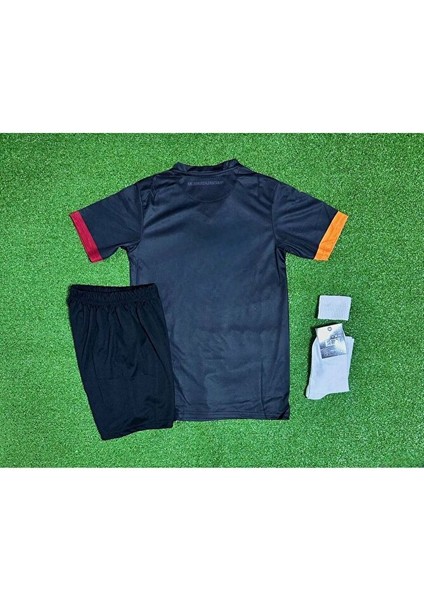 5 Yıldız Galatâsarây Special 2025/.\V.OSIMHEN45 Iç Saha Çocuk Forması 5lü Set Maske Hediyeli fiyatları