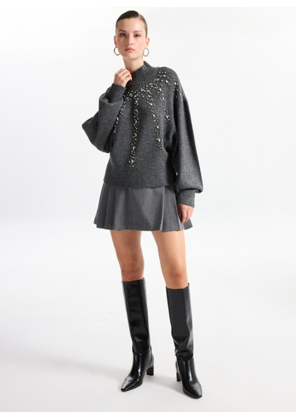 Yarım Balıkçı Yaka Loose Fit Taşlı Antrasit Kazak Kadın F5WL-KZK0307 modelleri