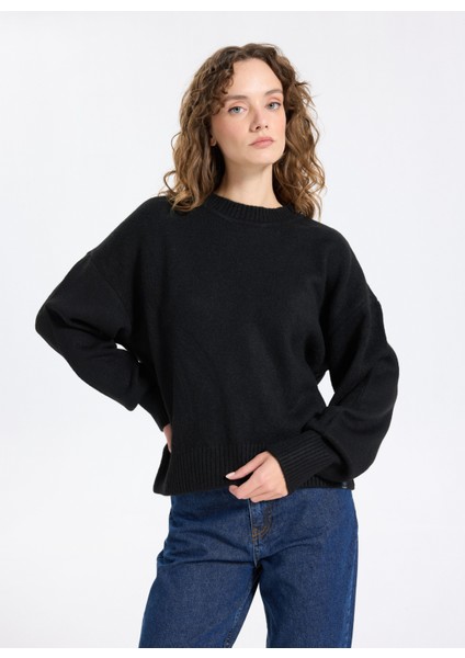 Bisiklet Yaka Loose Fit Düz Örgü Desenli Siyah Kazak Kadın J5WL-KZK7153