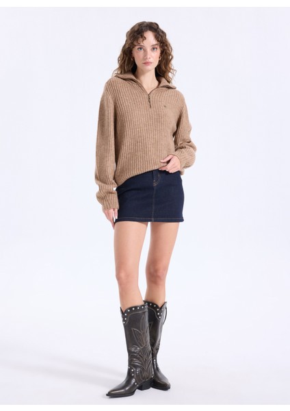 Geniş Yaka Relaxed Düz Örgü Desenli Camel Kazak Kadın J5WL-KZK7110 fiyatları