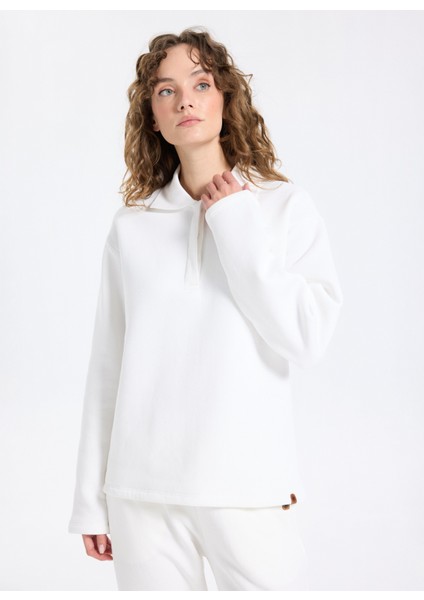 Polo Yaka Baskılı Ekru Kadın Sweatshırt J5WL-SWT7123