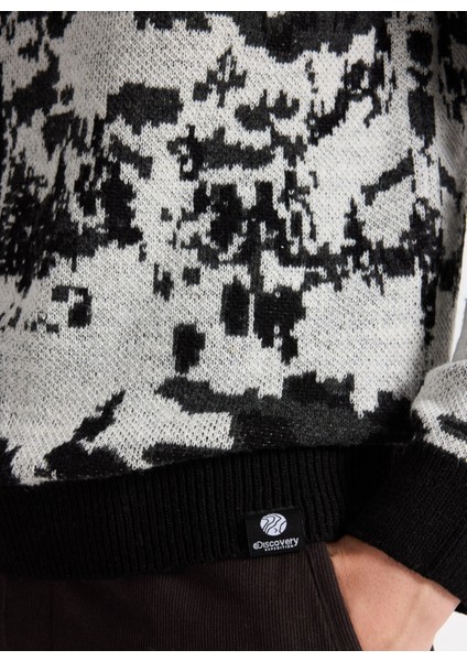 D5WM-KZK3790 Siyah - Ekru Bisiklet Yaka Relaxed Desenli Erkek Kazak fırsatları