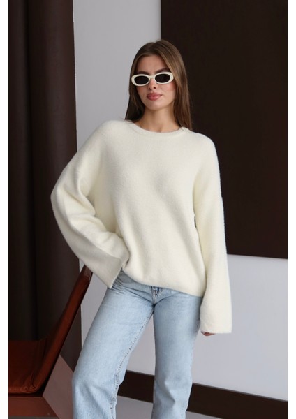 Krem Sakallı Sıkı Dokuma Oversize Kazak indirimleri