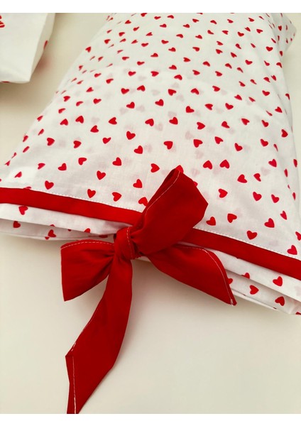 Tasarım Minik Kalpli Kurdelalı Şirin Bebek Çarşaf Yastık 35*50 Çarşaf 70*120 cm fiyatları