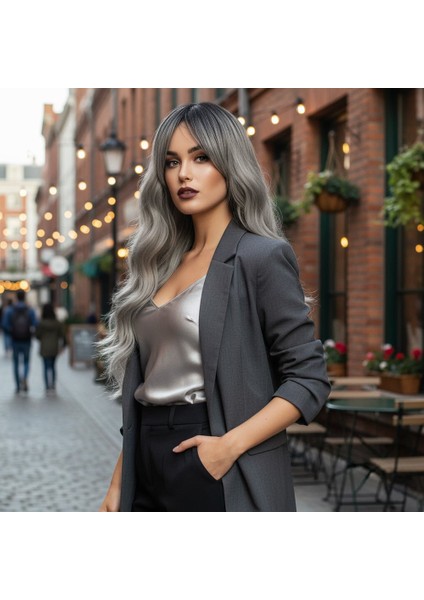 Dalgalı Perçemli Fiber Sentetik Orta Boy Peruk / Siyah Gri Ombreli