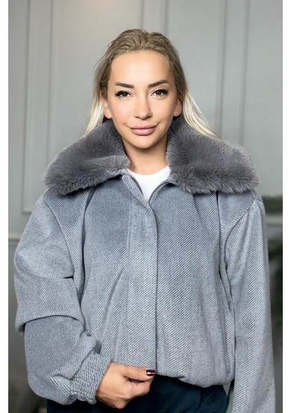 Kürklü Yaka Fermuarlı Kadın Gri Spor Mont