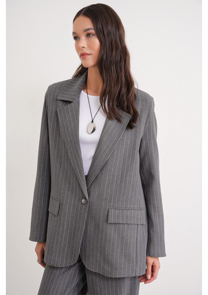 4753 Kadın Çizgili Oversize Blazer Ceket Gri fırsatları