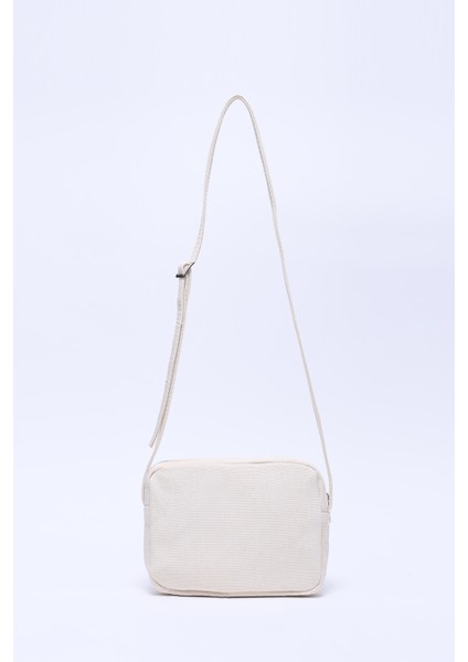 Krem SHK156 Kanvas Kumaş Tek Bölmeli Askılı Fermuarlı Çapraz Omuz Çantası fırsatları