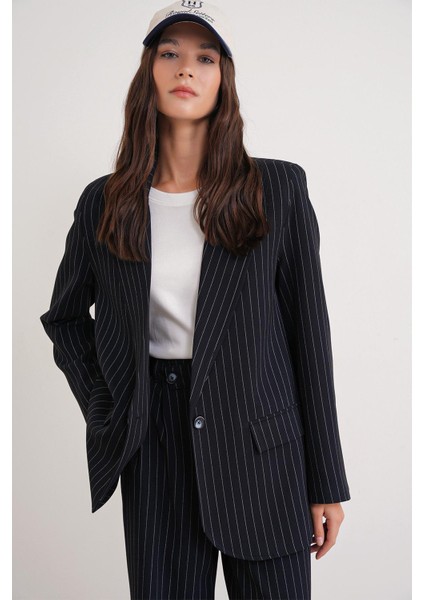 4753 Kadın Çizgili Oversize Blazer Ceket Lacivert