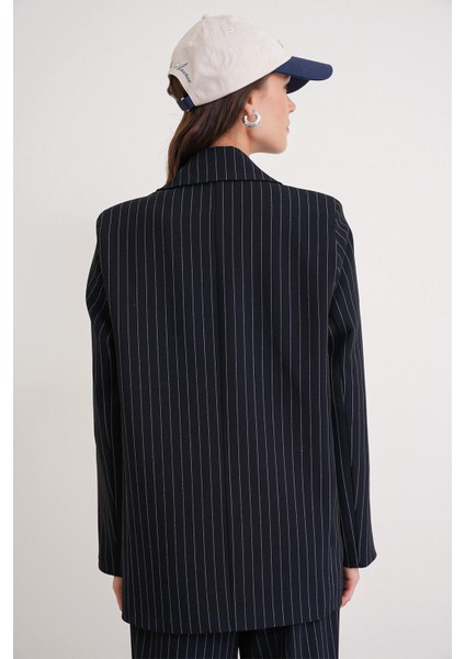 4753 Kadın Çizgili Oversize Blazer Ceket Lacivert