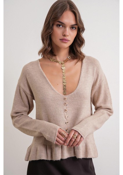 6954 Kadın Fırfır Detaylı V Yaka Triko Kazak Bej