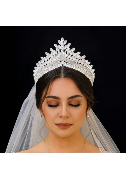 Kristal Taşlı Şık ve Zarif Gelin Tacı ve Saç Aksesuarı