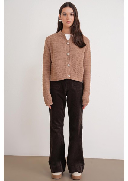 6778 Kadın Links Desenli Crop Triko Hırka Camel fiyatları